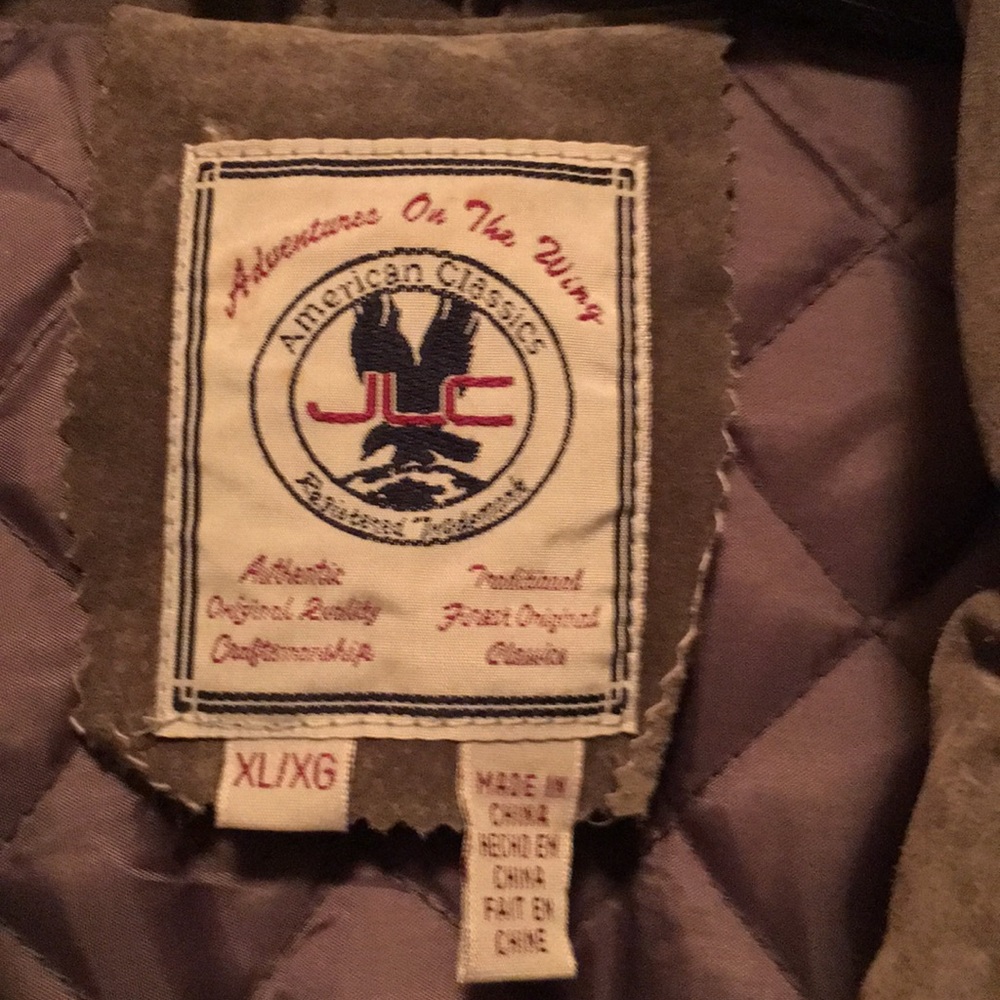 Coat - Picture 3 of 4
